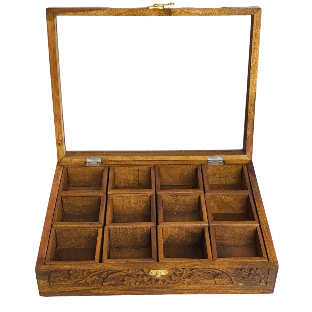 Wooden spice box with 12 compartments – premium kitchen organizer for spices and herbs.