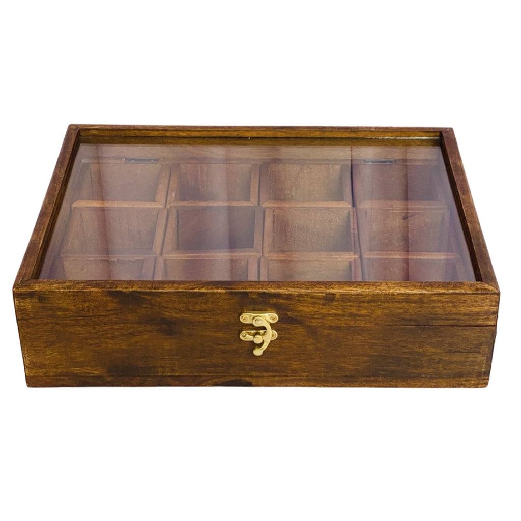 Wooden spice box with 12 compartments – premium kitchen organizer for spices and herbs.