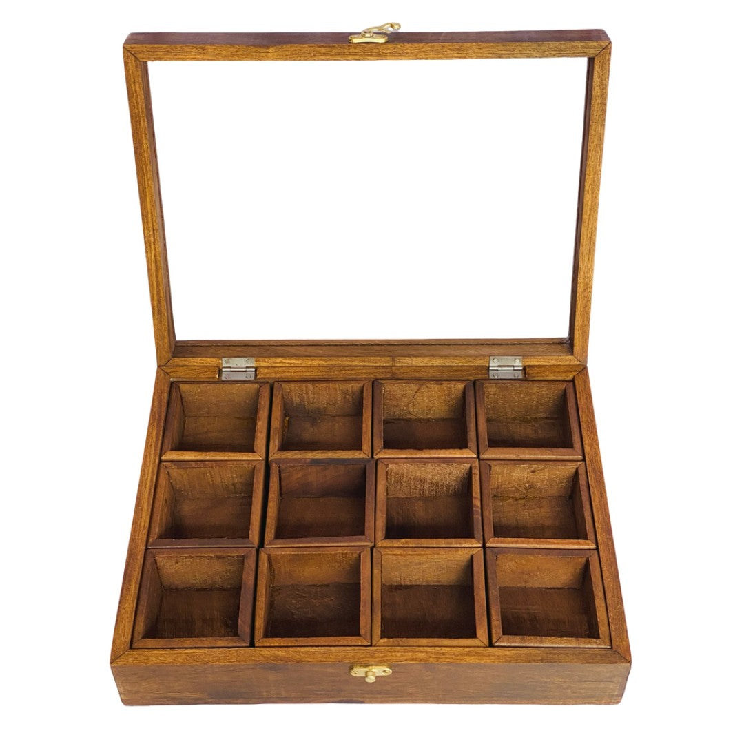 Wooden spice box with 12 compartments – premium kitchen organizer for spices and herbs.
