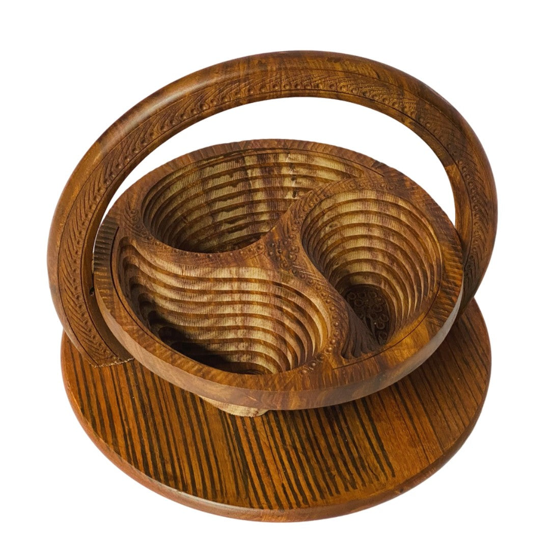 Elegant wooden dry fruit tray – handcrafted serving tray for snacks and dry fruits.