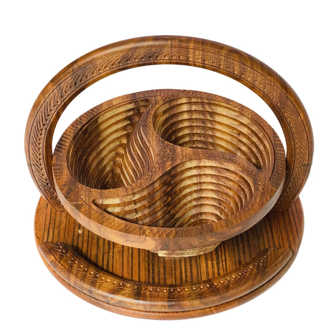 Elegant wooden dry fruit tray – handcrafted serving tray for snacks and dry fruits.